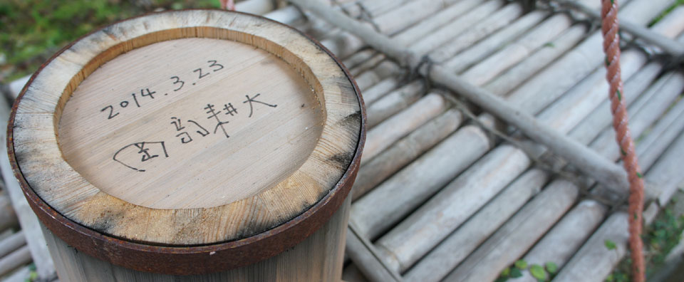 �����@��